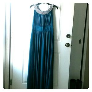 Sandiva Long Dress